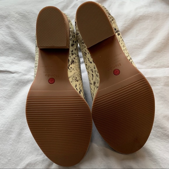 NWT Blondo Waterproof Leather Bootie Snake Skin - Picture 7 of 9